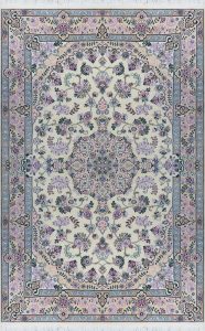 فرش دستبافت نایین کرم نقشه لچک و ترنج ۹ لا گل ابریشم – سایز پرده‌ای (۱۵۲ × ۲۳۲ سانتی‌متر) – کد ۴۵۴