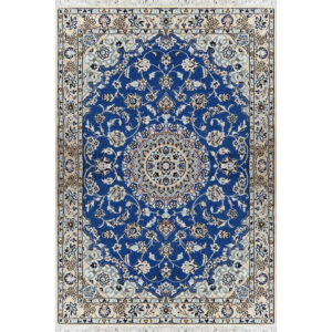 فرش دستباف نایین آبی نقشه لچک و ترنج ۹ لا گل ابریشم – ذرع و نیم (۱۱۰×۱۶۰ سانتی‌متر) – کد ۹۰۴